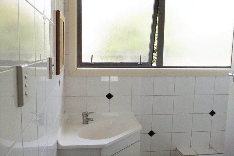 Photo of property in 40 Cranbrook Avenue, Burnside, Christchurch, 8053