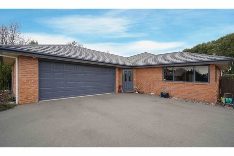 Photo of property in 40 Panckhurst Drive, Woodend, 7610