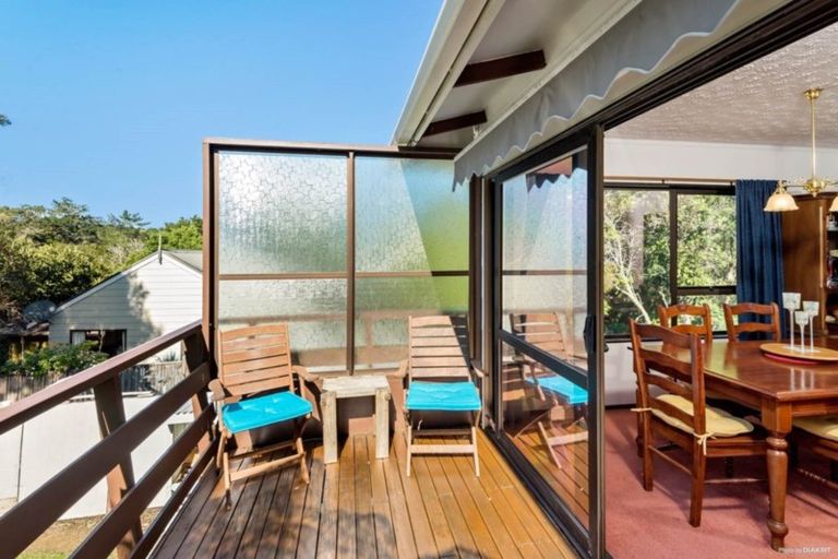 Photo of property in 44 Hiwihau Place, Glenfield, Auckland, 0629