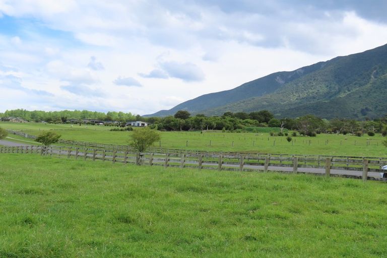 Photo of property in 49 Koura Bay Drive, Hapuku, Kaikoura, 7371