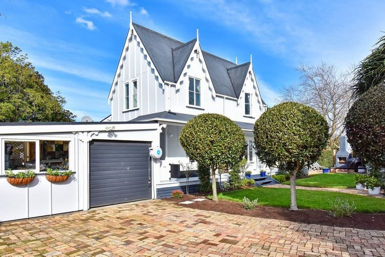 Photo of property in 84 Wattle Farm Road, Wattle Downs, Auckland, 2103