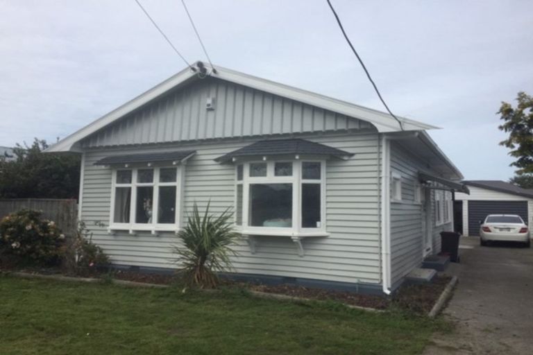 Photo of property in 76 Wyon Street, Linwood, Christchurch, 8062