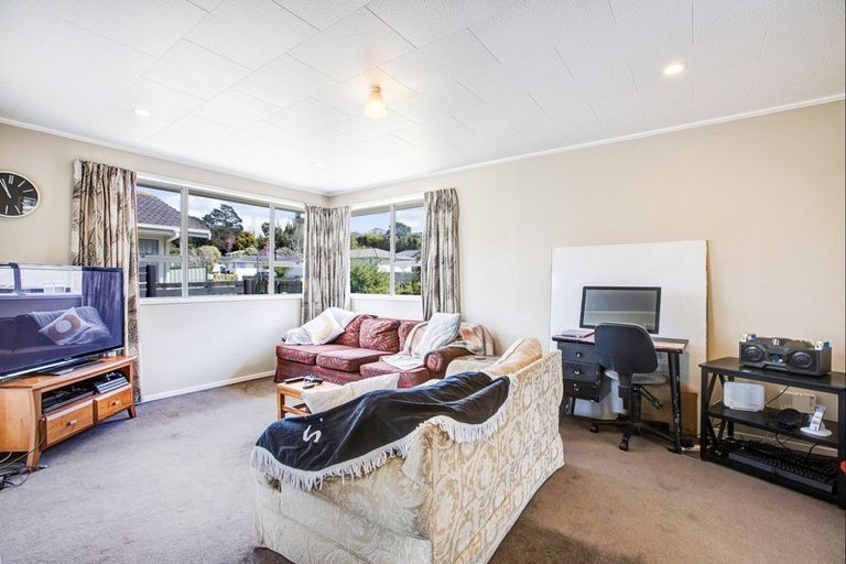 Photo of property in 30 Sunline Avenue, Massey, Auckland, 0614