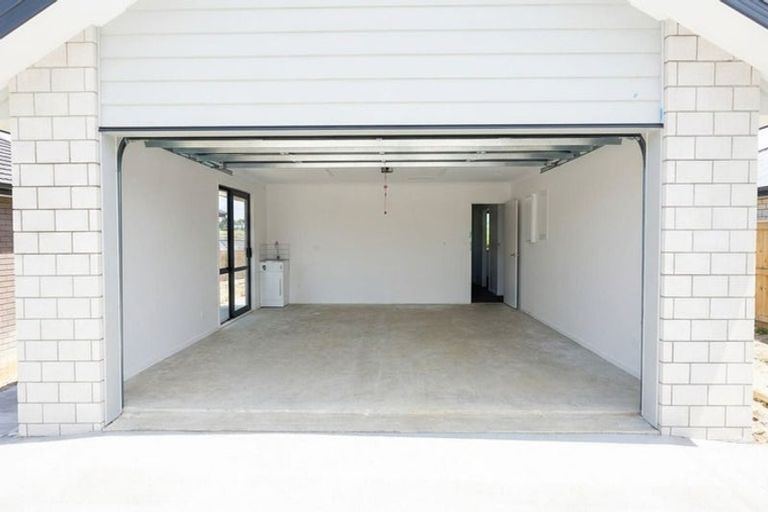 Photo of property in 14 Paul Way, Pokeno, 2402