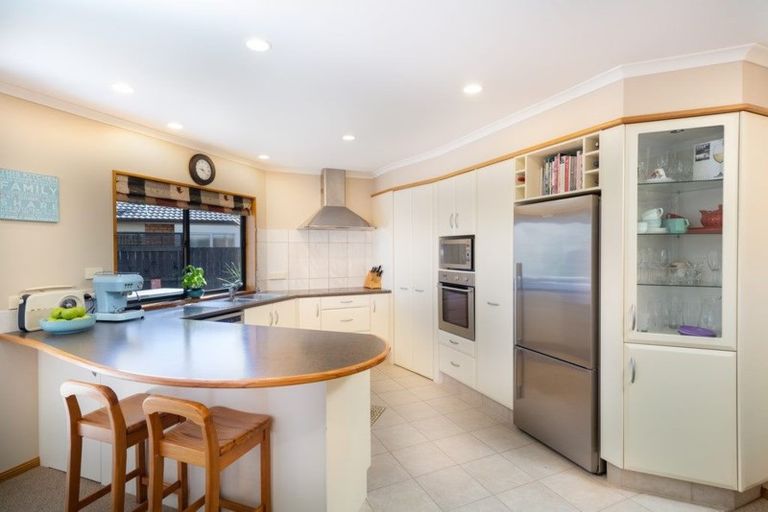 Photo of property in 17 Madeleine Terrace, Papamoa Beach, Papamoa, 3118