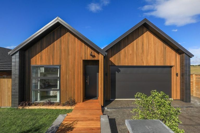 Photo of property in 25 Oralee Terrace, Peacocke, Hamilton, 3206