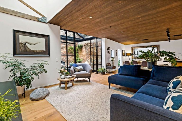 Photo of property in Ford Lofts, 8/15a Augustus Terrace, Parnell, Auckland, 1052