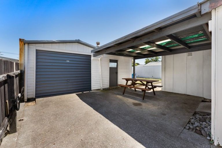 Photo of property in 79 Cracroft Street, Waitara, 4320
