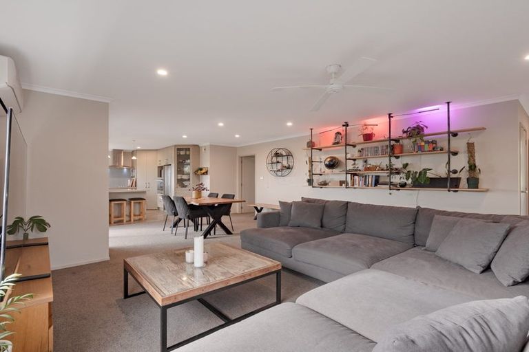 Photo of property in 8c Wiltshire Place, Te Puke, 3119