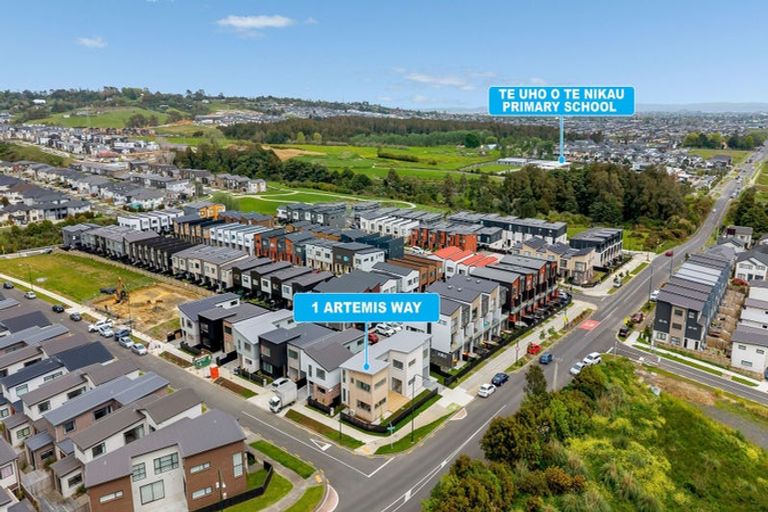 Photo of property in 1 Artemis Way, Flat Bush, 2019