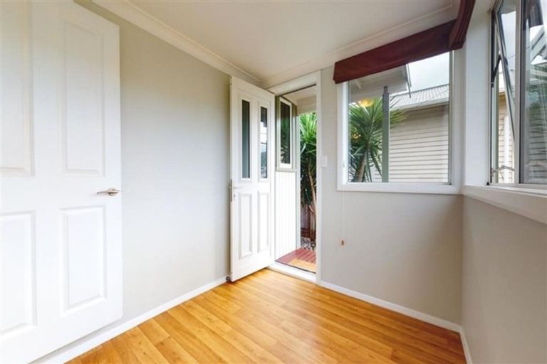 Photo of property in 30 South Street, Petone, Lower Hutt, 5012