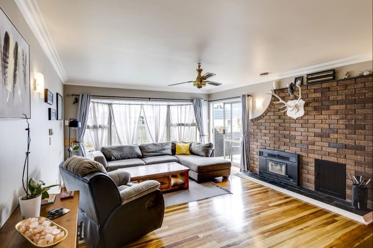 Photo of property in 10 Hastie Place, Onekawa, Napier, 4110