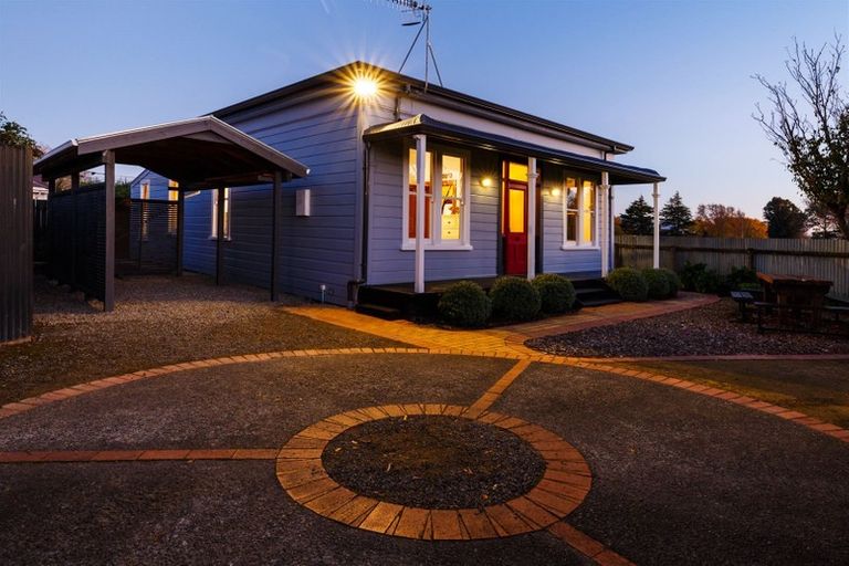 Photo of property in 73a Savage Crescent, West End, Palmerston North, 4412