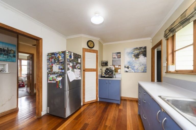 Photo of property in 21 Botanical Road, Takaro, Palmerston North, 4412