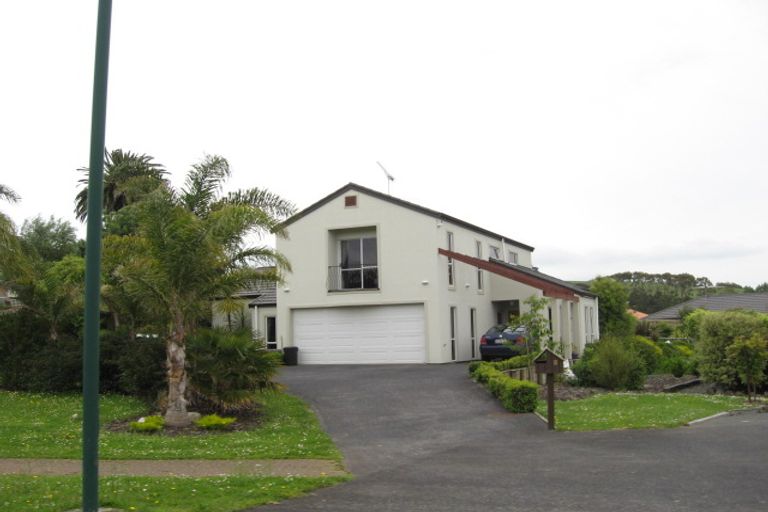 Photo of property in 8 Amber Place, Waimauku, 0812