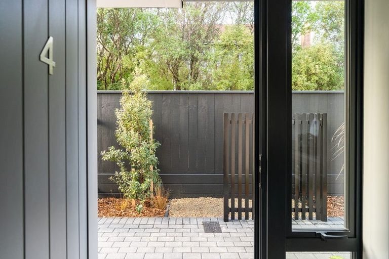 Photo of property in 32 Kaihuia Street, Northland, Wellington, 6012