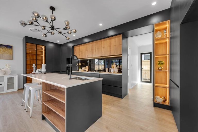 Photo of property in 31 Bushfield Drive, Flat Bush, Auckland, 2019