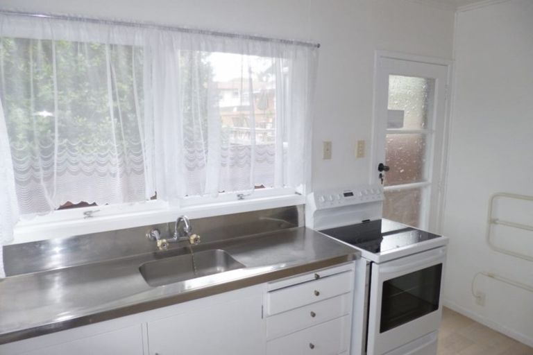 Photo of property in 3/1 Evelyn Place, Hillcrest, Auckland, 0627