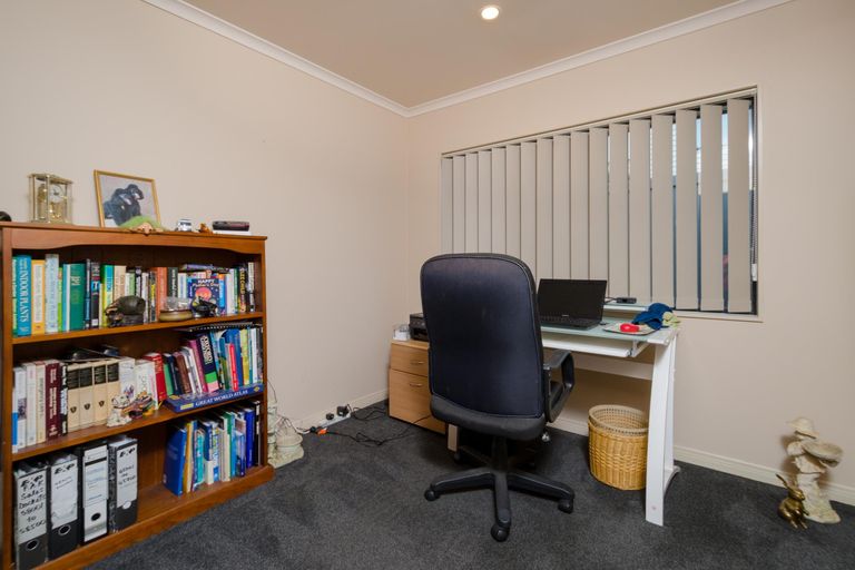 Photo of property in 250a Te Atatu Road, Te Atatu South, Auckland, 0610