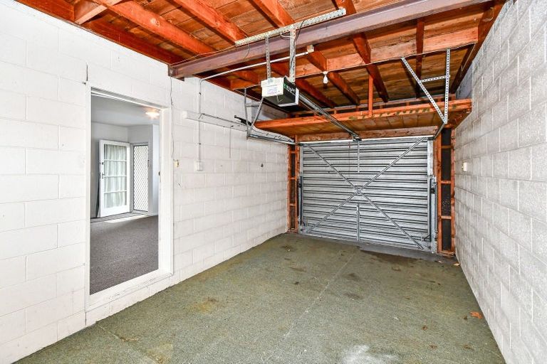 Photo of property in 6 King Edward Avenue, Papakura, 2110