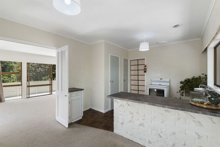 Photo of property in 17 Kororo Street, Northcote, Auckland, 0627
