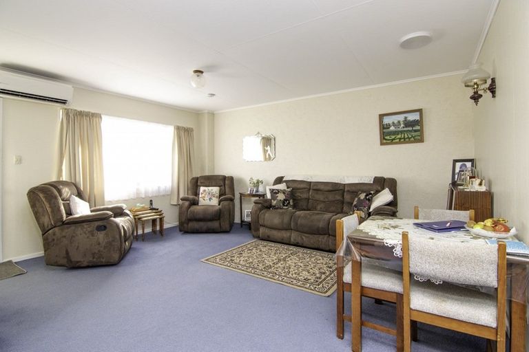 Photo of property in 8d Seaforth Avenue, Milson, Palmerston North, 4414