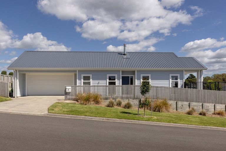 Photo of property in 4 Pinkerton Place, Ohauiti, Tauranga, 3112