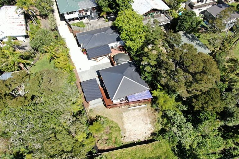 Photo of property in 61a Gledstane Road, Stanmore Bay, Whangaparaoa, 0932