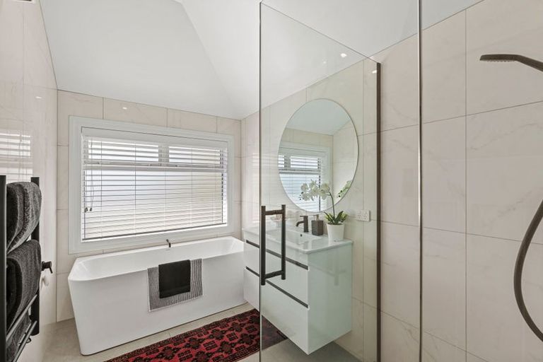 Photo of property in 87 Cashmere Road, Cashmere, Christchurch, 8022