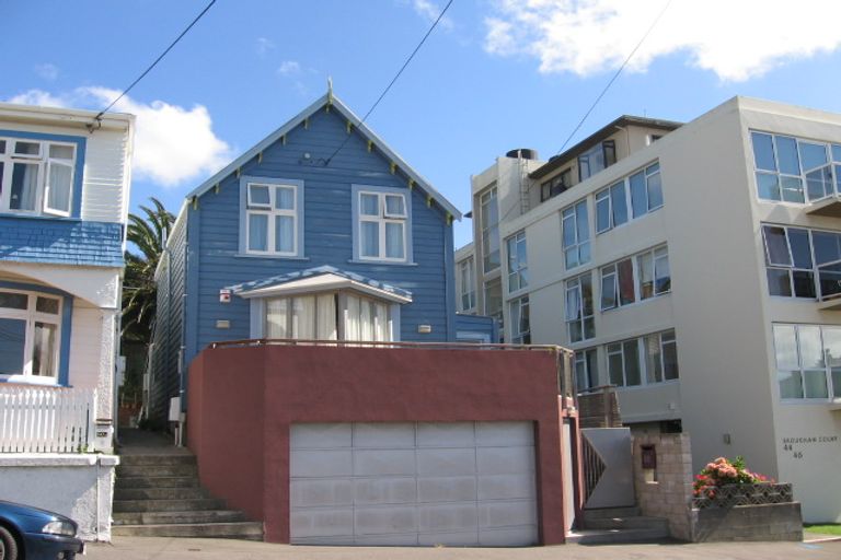 Photo of property in 48 Majoribanks Street, Mount Victoria, Wellington, 6011