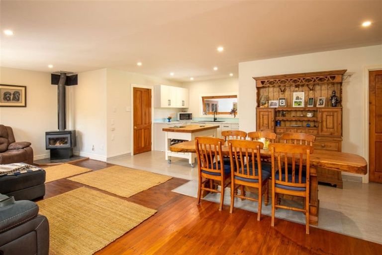 Photo of property in 41 Tamblyn Drive, Lake Roxburgh Village, Roxburgh, 9571