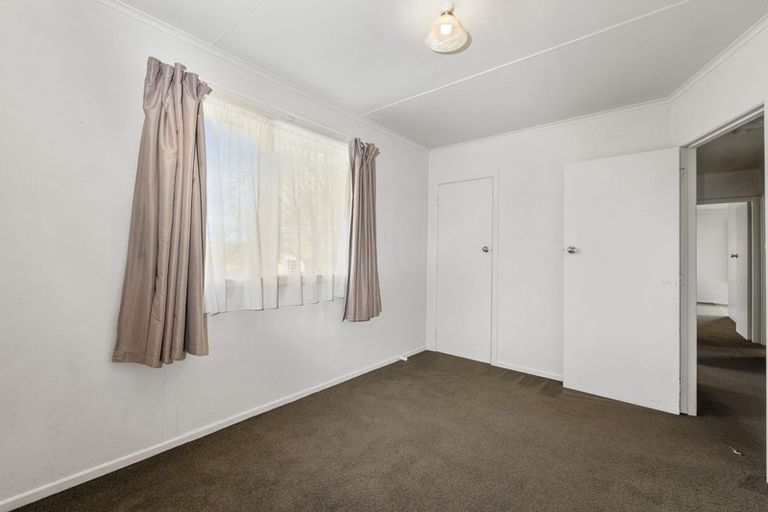 Photo of property in 15 Ross Road, Western Heights, Rotorua, 3015