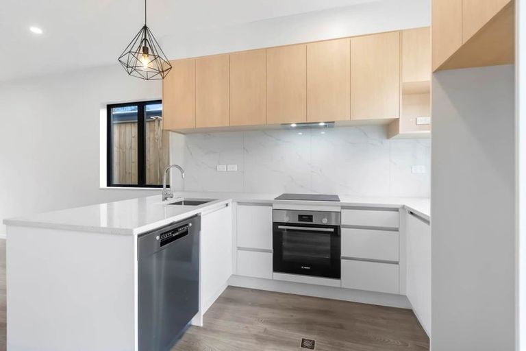 Photo of property in 15/12 Arney Road, Ranui, Auckland, 0612