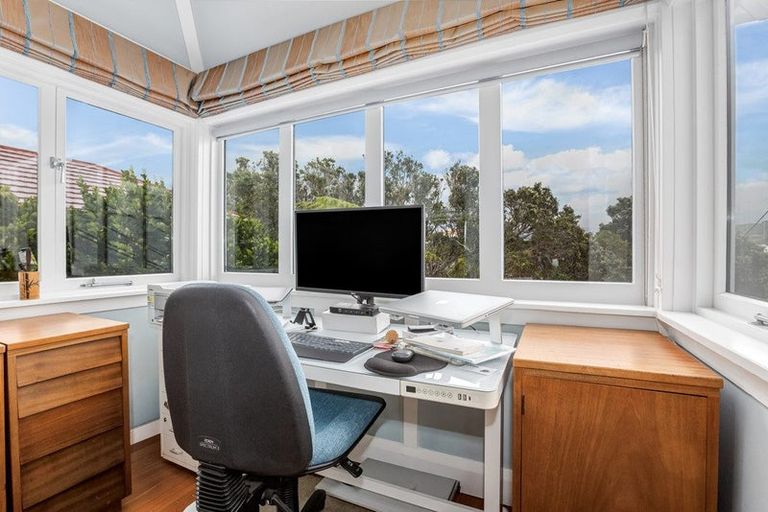 Photo of property in 9 Putnam Street, Northland, Wellington, 6012