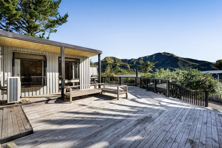 Photo of property in 173 Te Mahoe Road, Mokau, 4376