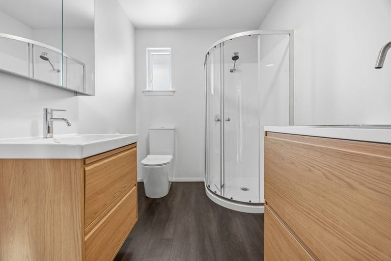 Photo of property in 2/56 Hume Street, Sydenham, Christchurch, 8023