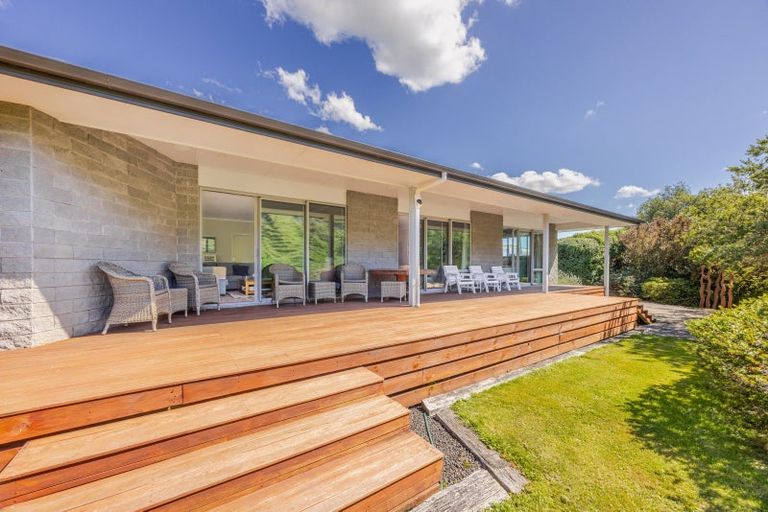 Photo of property in 1127 Pourerere Road, Omakere, Waipawa, 4271