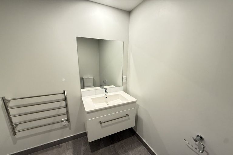 Photo of property in 2/12 Parson Lane, Papatoetoe, Auckland, 2025