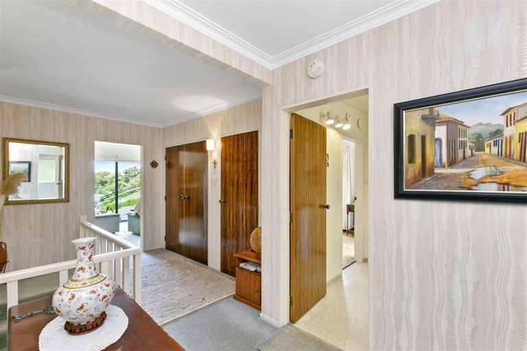 Photo of property in 2/76 Lohia Street, Khandallah, Wellington, 6035