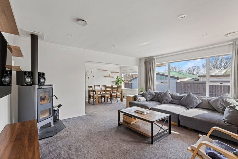 Photo of property in 4 Erin Crescent, Mairehau, Christchurch, 8013