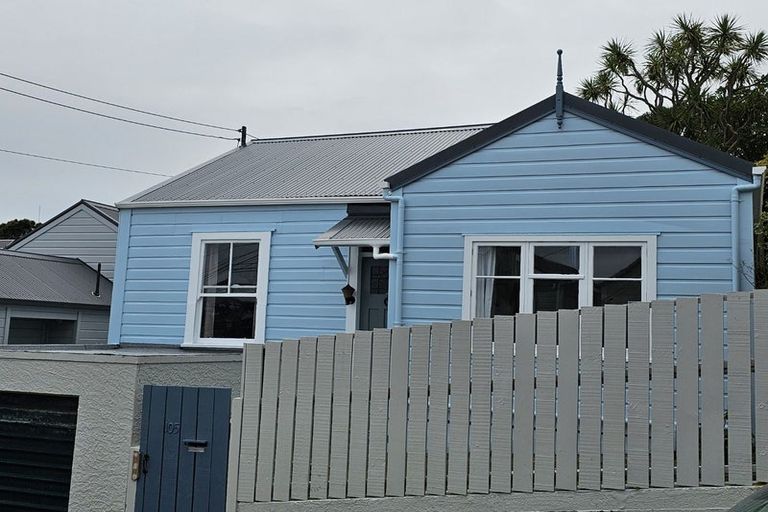 Photo of property in 105 Elizabeth Street, Mount Victoria, Wellington, 6011