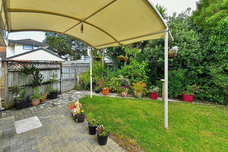 Photo of property in 3/5 Saints Court, Manurewa, Auckland, 2102