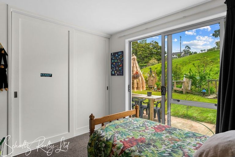 Photo of property in 37 Willow Lane, Maungaturoto, 0588