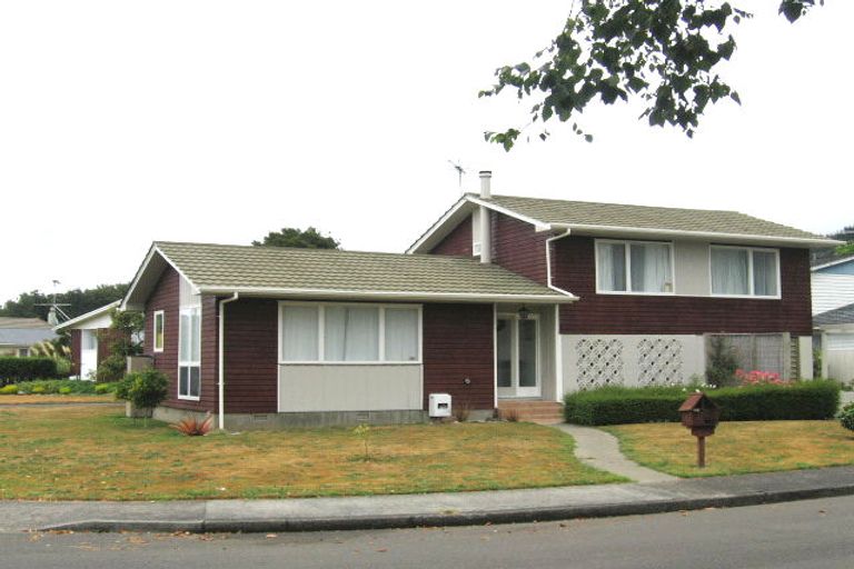 Photo of property in 1 Moehau Grove, Trentham, Upper Hutt, 5018