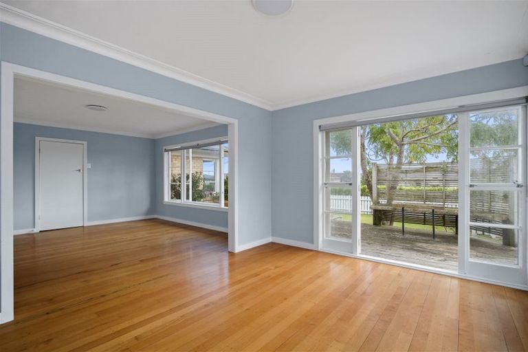 Photo of property in 17 Warriston Avenue, Waiuku, 2123