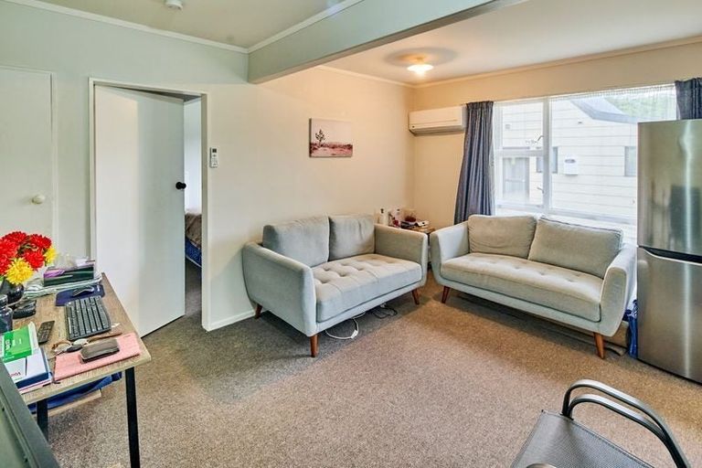 Photo of property in 55 Mandalay Terrace, Khandallah, Wellington, 6035