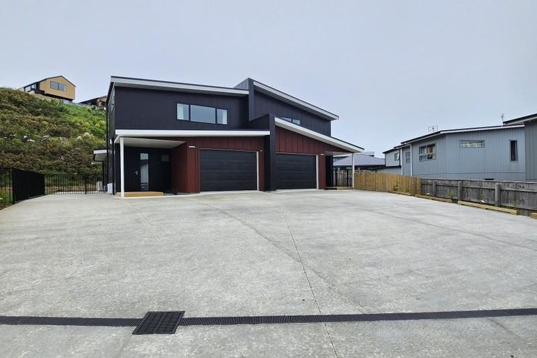 Photo of property in 30a Ken Douglas Drive, Aotea, Porirua, 5024