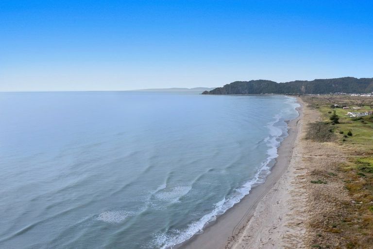 Photo of property in 18 Pacific Parade, Coastlands, Whakatane, 3120