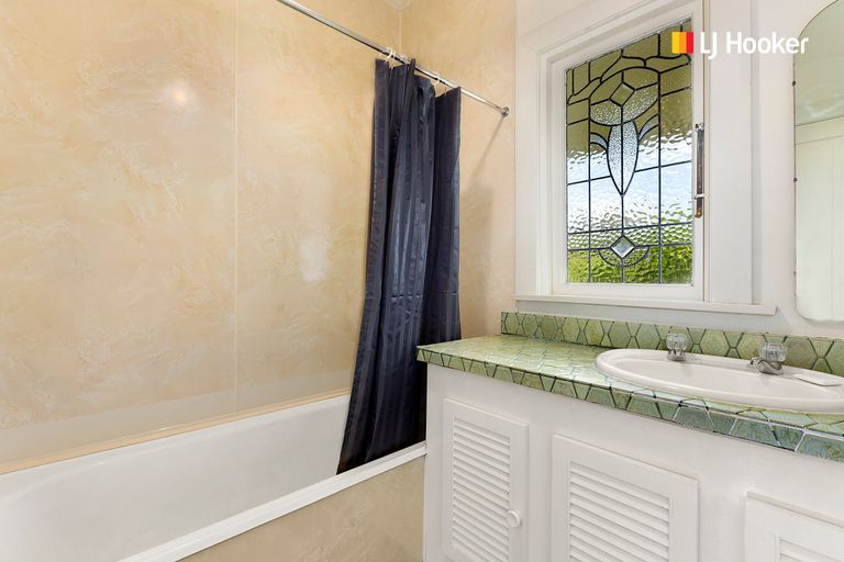 Photo of property in 24 Springhill Road, Mornington, Dunedin, 9011