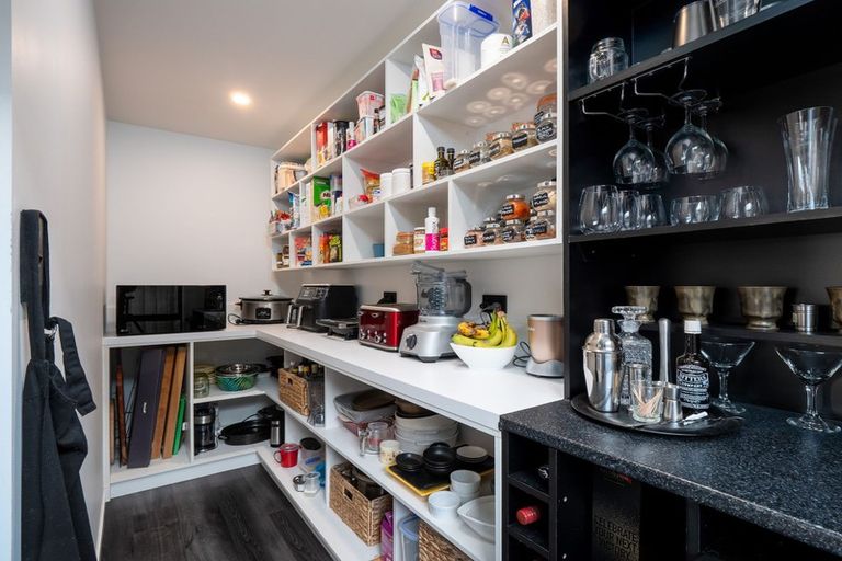 Photo of property in 13 Howden Drive, Jacks Point, 9371